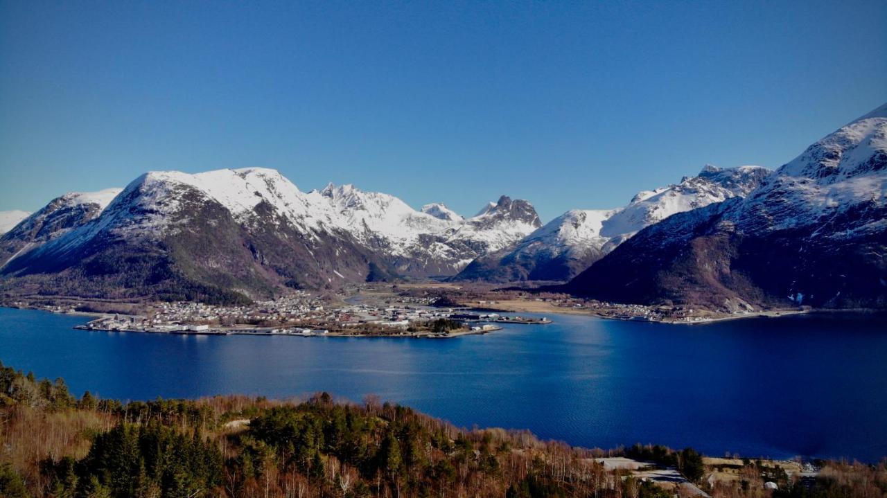 Andalsnes Sentrum 1-Room Apartment No3 Exteriör bild